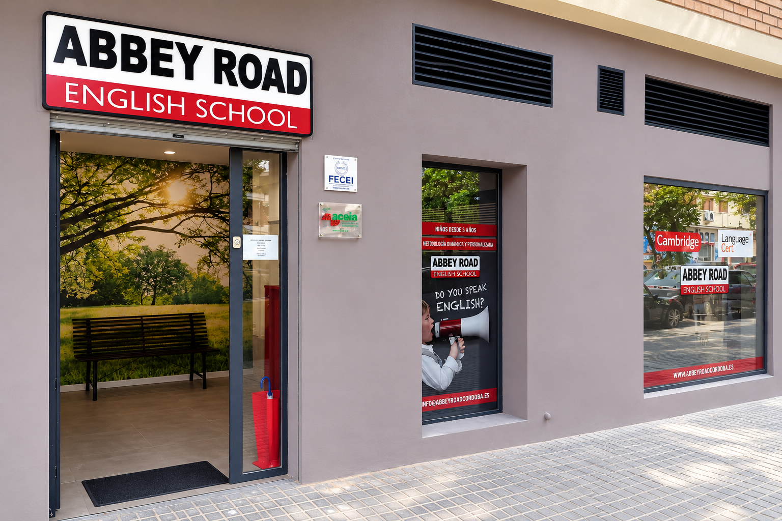 Fachada de Abbey Road English School en Córdoba